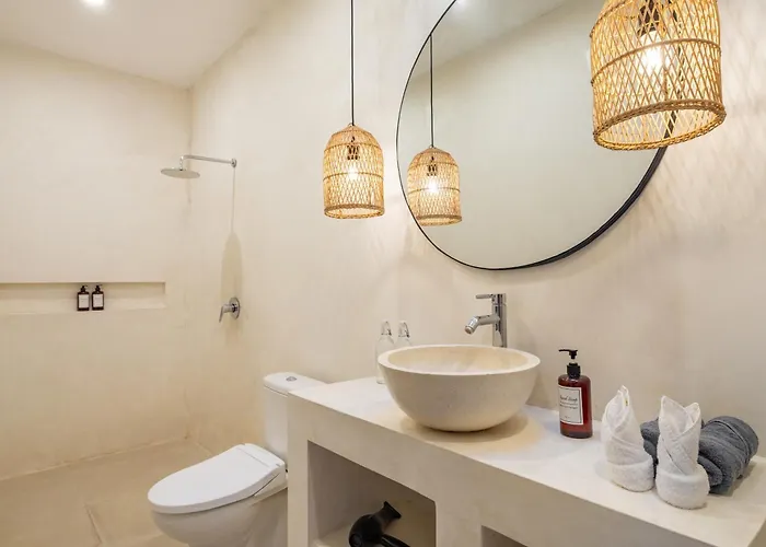 Milos - Tropical 4bd - 90 Seconds To The Canggu (Bali)