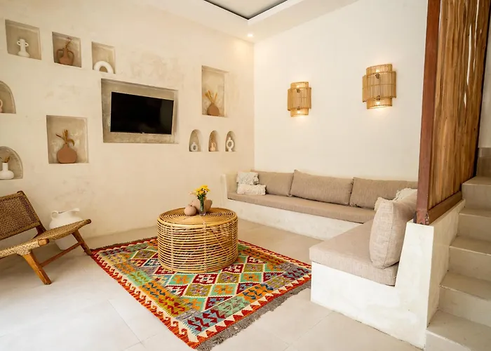 Milos - Tropical 4bd - 90 Seconds To The Villa Canggu (Bali)